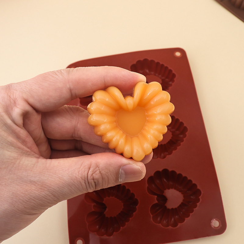 Heart-shaped Silicone Chocolat - Kitchen Baking Molds review and price
